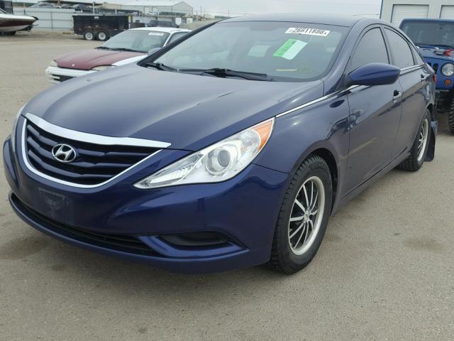 5NPEB4AC0BH029763 - 2011 HYUNDAI SONATA GLS BLUE photo 2