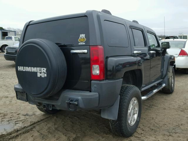 5GTEN13E098109649 - 2009 HUMMER H3 BLACK photo 4