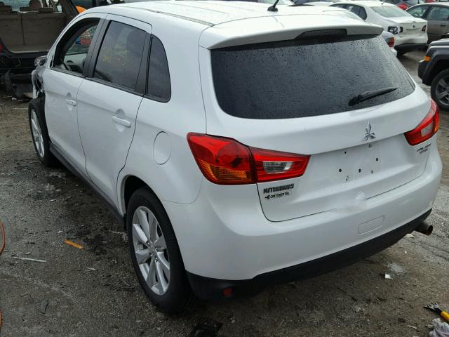 4A4AP3AU7FE009298 - 2015 MITSUBISHI OUTLANDER WHITE photo 3