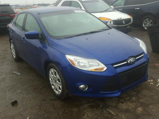 1FAHP3F25CL354730 - 2012 FORD FOCUS SE BLUE photo 1