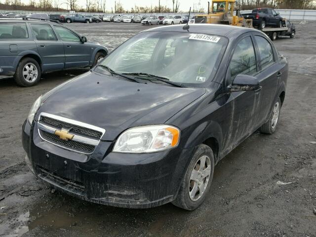 KL1TD5DE3BB228318 - 2011 CHEVROLET AVEO LS BLACK photo 2