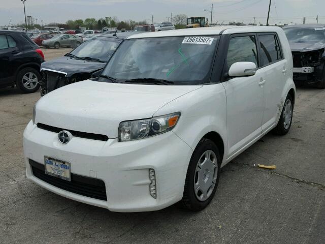 JTLZE4FE8DJ041631 - 2013 TOYOTA SCION XB WHITE photo 2