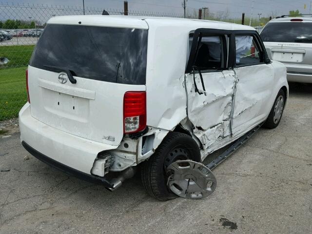 JTLZE4FE8DJ041631 - 2013 TOYOTA SCION XB WHITE photo 4