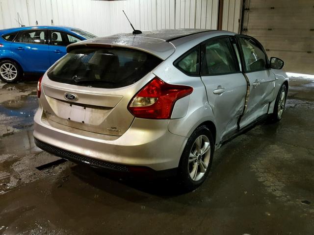 1FADP3K21EL408175 - 2014 FORD FOCUS SE SILVER photo 4