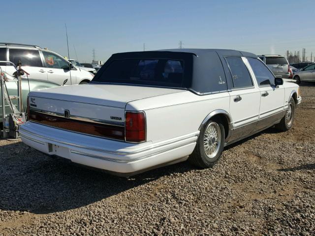 1LNLM81W1RY761729 - 1994 LINCOLN TOWN CAR E WHITE photo 4