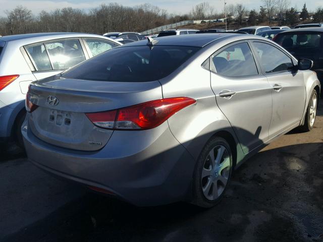 KMHDH4AE1DU756698 - 2013 HYUNDAI ELANTRA GL GRAY photo 4