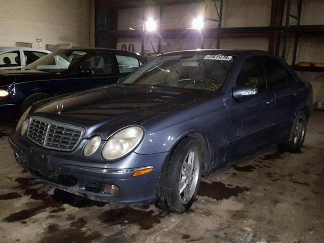 WDBUF56J06A964208 - 2006 MERCEDES-BENZ E 350 BLUE photo 2