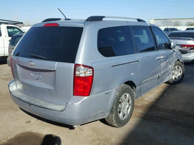 KNDMG4C31A6326558 - 2010 KIA SEDONA LX SILVER photo 4