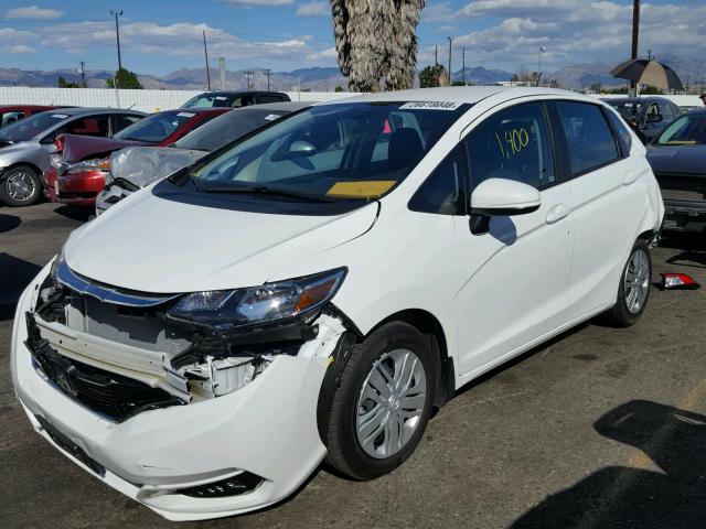 3HGGK5H46JM723817 - 2018 HONDA FIT LX WHITE photo 2