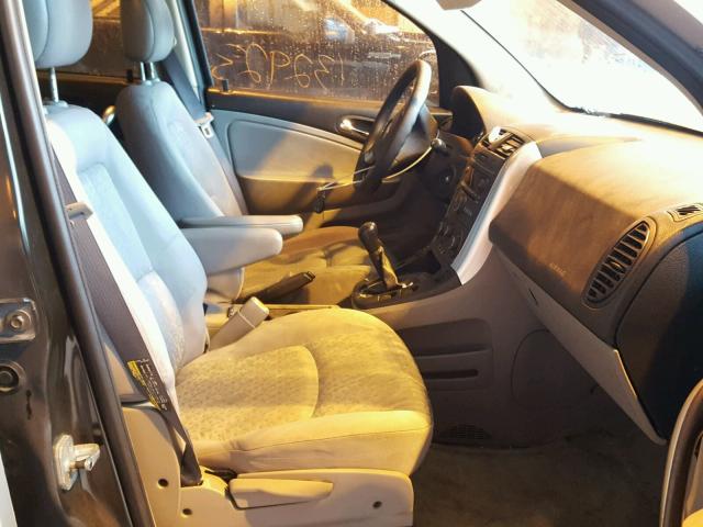 5GZCZ23D76S876637 - 2006 SATURN VUE SILVER photo 5