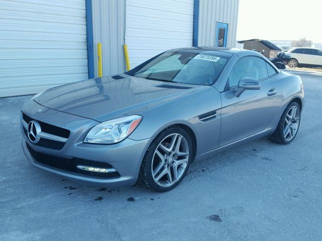 WDDPK4HA4EF091782 - 2014 MERCEDES-BENZ SLK 250 GRAY photo 2