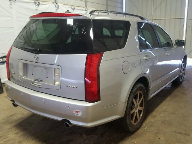 1GYEE63AX40159283 - 2004 CADILLAC SRX SILVER photo 4