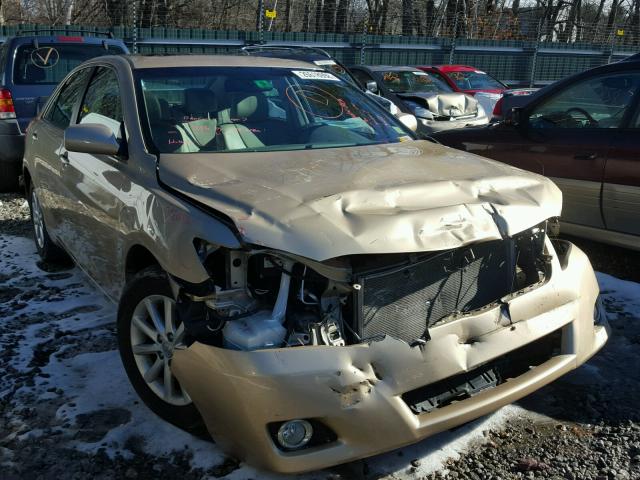 4T1BK3EK2BU123398 - 2011 TOYOTA CAMRY SE GOLD photo 1