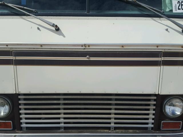 3U51S6M800003 - 1976 GMC MOTORHOME CREAM photo 7