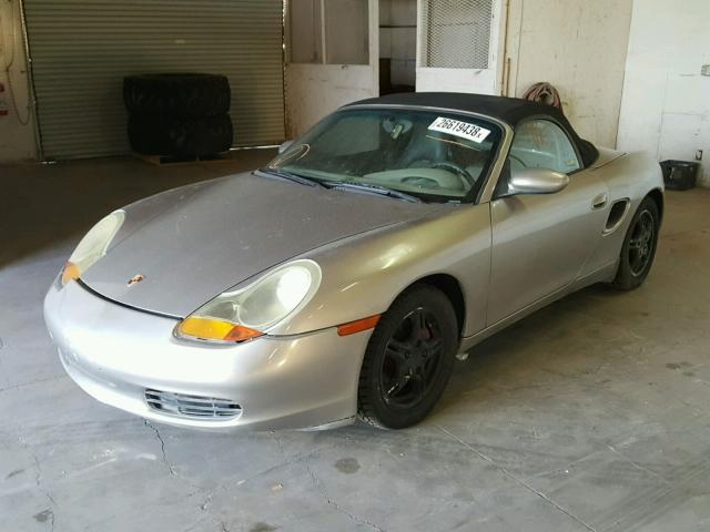 WP0CA2988VS625126 - 1997 PORSCHE BOXSTER SILVER photo 2