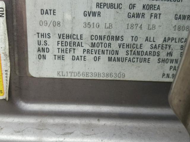 KL1TD56E39B386309 - 2009 CHEVROLET AVEO LS GRAY photo 10