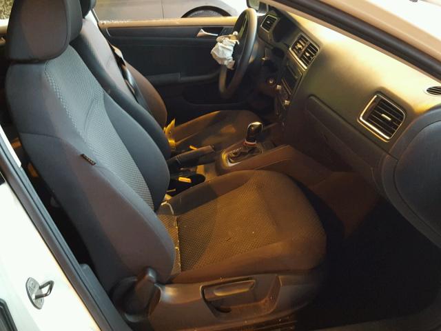 3VW2K7AJ9CM375547 - 2012 VOLKSWAGEN JETTA BASE 白色 照片 5