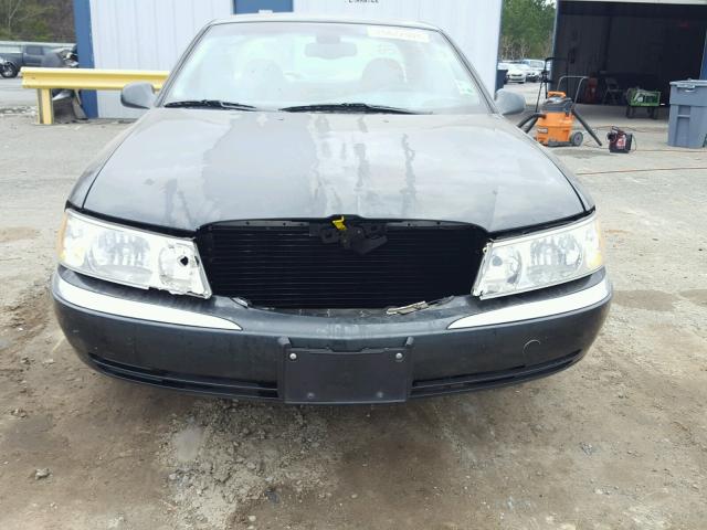 1LNHM97V92Y651754 - 2002 LINCOLN CONTINENTA GREEN photo 9