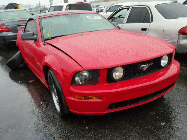 1ZVHT85H355241341 - 2005 FORD MUSTANG GT RED photo 1
