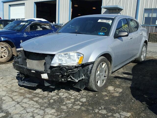 1C3CDZAB1CN310594 - 2012 DODGE AVENGER SE SILVER photo 2