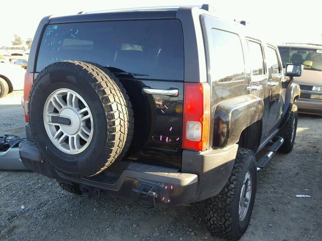 5GTDN136268142801 - 2006 HUMMER H3 BLACK photo 4