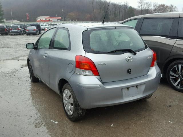 JTDJT903895232467 - 2009 TOYOTA YARIS SILVER photo 3