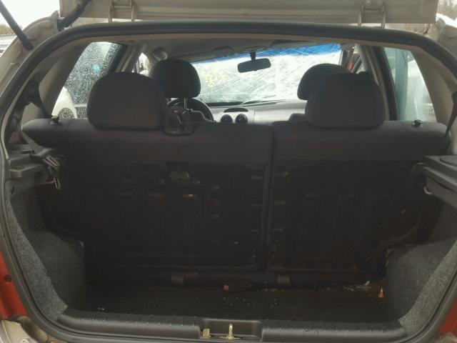 KL1TD66616B537514 - 2006 CHEVROLET AVEO BASE Արծաթագույն լուսանկար 9