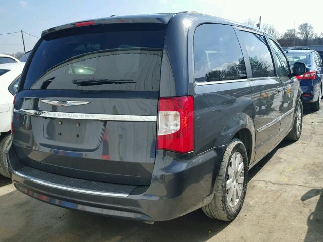 2C4RC1CG4CR118074 - 2012 CHRYSLER TOWN & COU GRAY photo 4