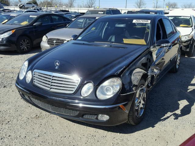 WDBUF65J74A485143 - 2004 MERCEDES-BENZ E 320 BLACK photo 2