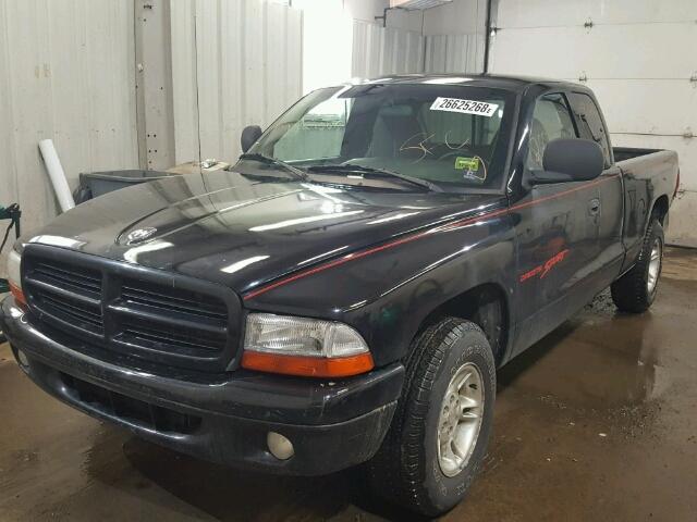 1B7GL22X3XS168709 - 1999 DODGE DAKOTA BLACK photo 2