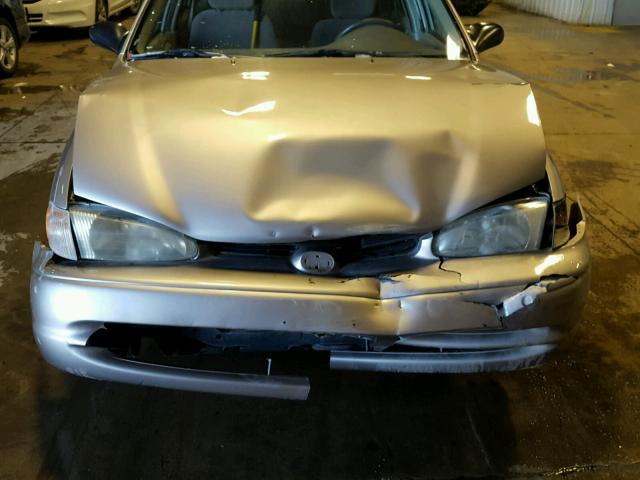 1Y1SK52842Z405257 - 2002 CHEVROLET GEO PRIZM 棕色 照片 9