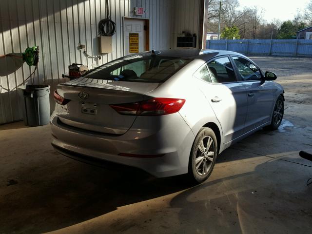 5NPD84LFXHH077412 - 2017 HYUNDAI ELANTRA SE SILVER photo 4