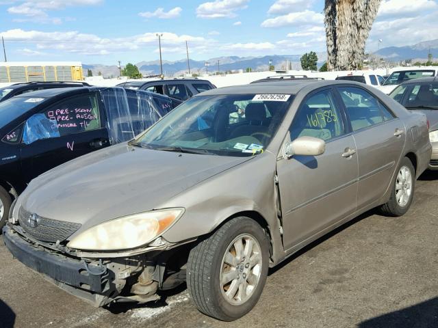 4T1BF32K73U553440 - 2003 TOYOTA CAMRY LE GOLD photo 2