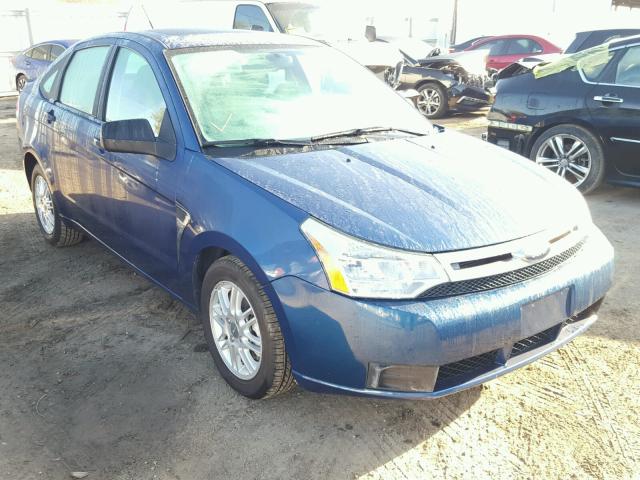 1FAHP35N78W250208 - 2008 FORD FOCUS SE BLUE photo 1