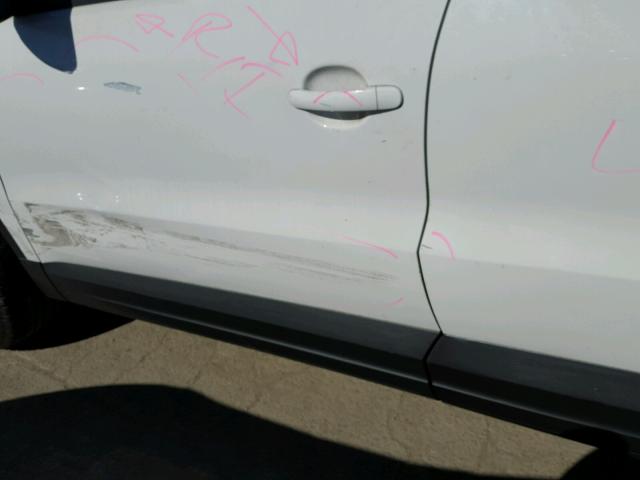 WVGAV75N79W527462 - 2009 VOLKSWAGEN TIGUAN S WHITE photo 9