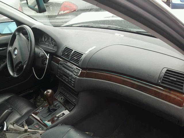 WBAEW53444PN35441 - 2004 BMW 330 XI GRAY photo 5