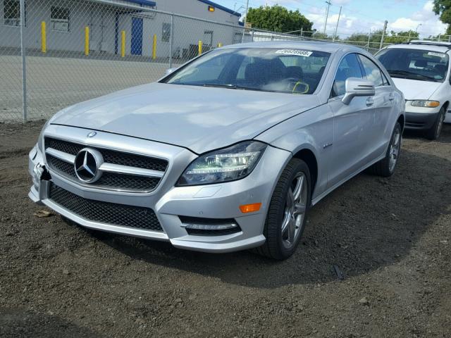 WDDLJ7DB9CA019570 - 2012 MERCEDES-BENZ CLS 550 SILVER photo 2