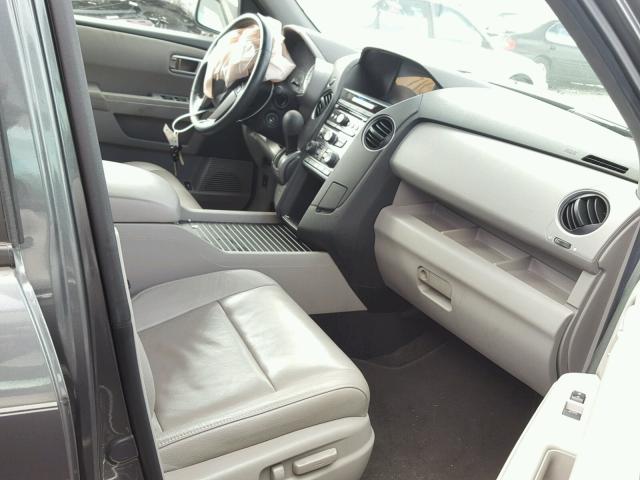 5FNYF3H53CB030876 - 2012 HONDA PILOT EXL GRAY photo 5