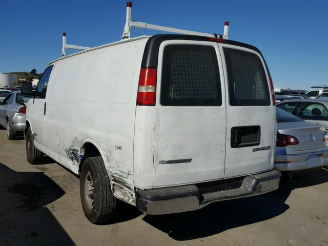 1GCGG25V761127373 - 2006 CHEVROLET EXPRESS G2 WHITE photo 3