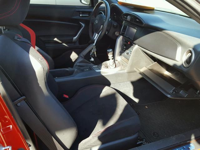 JF1ZNAA19D1705679 - 2013 TOYOTA SCION FR-S წითელი ფოტო 5