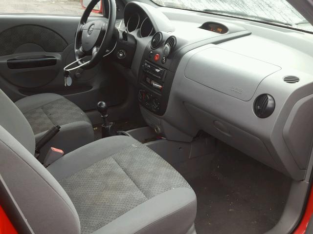 KL1TD52635B443990 - 2005 CHEVROLET AVEO BASE Kırmızı fotoğraf 5