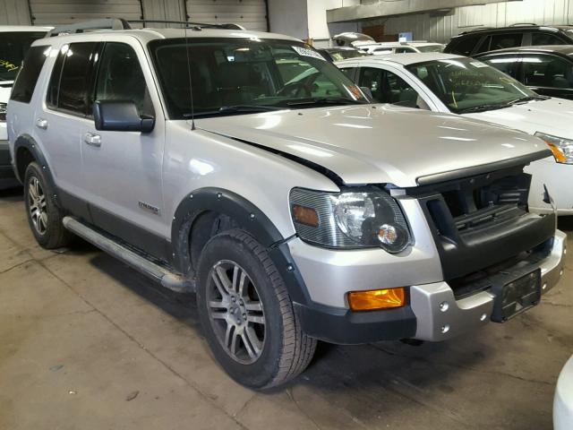 1FMEU73E07UB46343 - 2007 FORD EXPLORER X SILVER photo 1