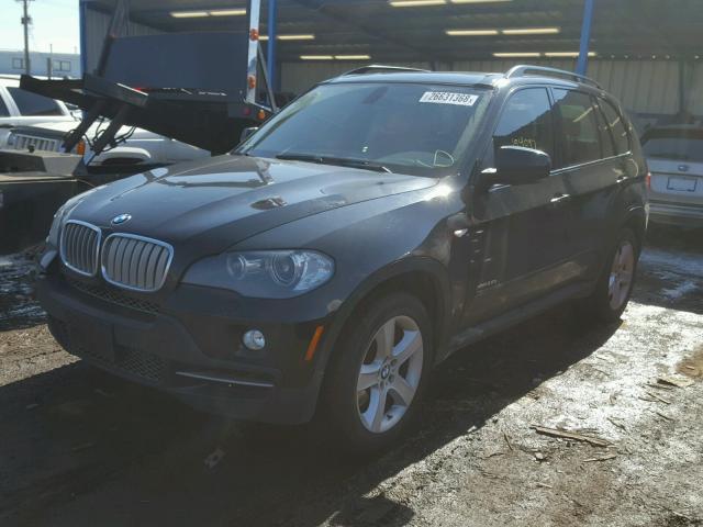 5UXFF0C52ALT77475 - 2010 BMW X5 XDRIVE3 BLACK photo 2