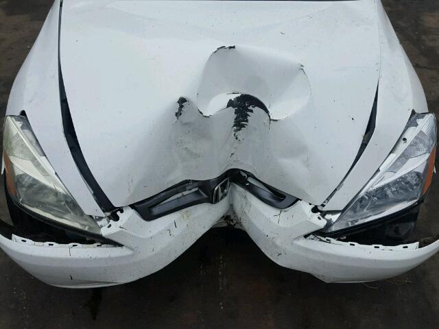 1HGCM56105A134055 - 2005 HONDA ACCORD DX WHITE photo 7