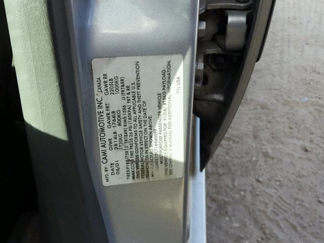 2CNBE13C716960099 - 2001 CHEVROLET TRACKER SILVER photo 10