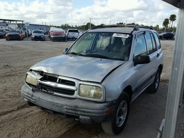 2CNBE13C716960099 - 2001 CHEVROLET TRACKER SILVER photo 2