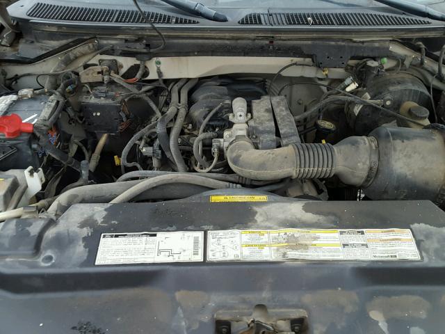 2FTRF17273CB02122 - 2003 FORD F150 GRAY photo 7