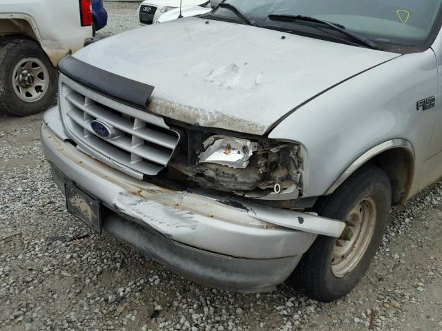 2FTRF17273CB02122 - 2003 FORD F150 GRAY photo 9