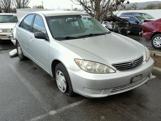 JTDBE32K563061491 - 2006 TOYOTA CAMRY LE SILVER photo 1