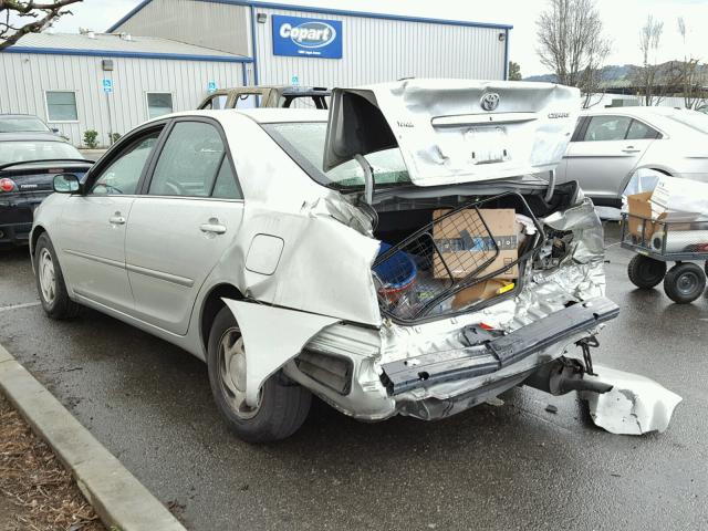 JTDBE32K563061491 - 2006 TOYOTA CAMRY LE SILVER photo 3